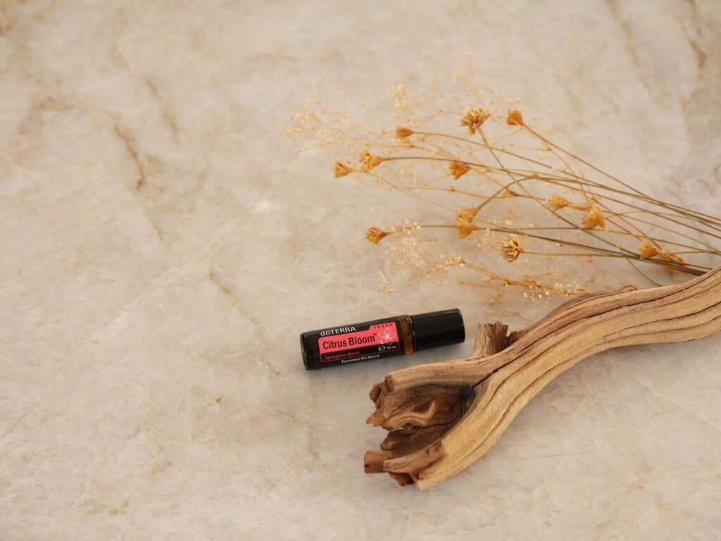 Uleiuri esențiale terapeutice DO-TERRA Ulei esențial Citrus Bloom și elemente naturale pentru aromaterapie.